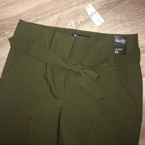High waisted forest green pant